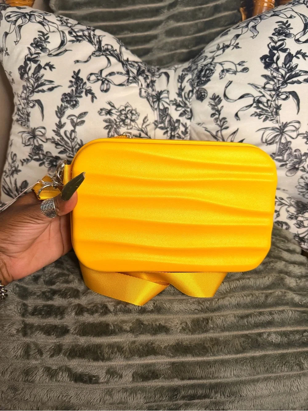 UUH Yellow Hard Shell Crossbody Box Bag Travel Purse 8”